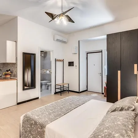 The Quarters Naples Apartments Esterno foto