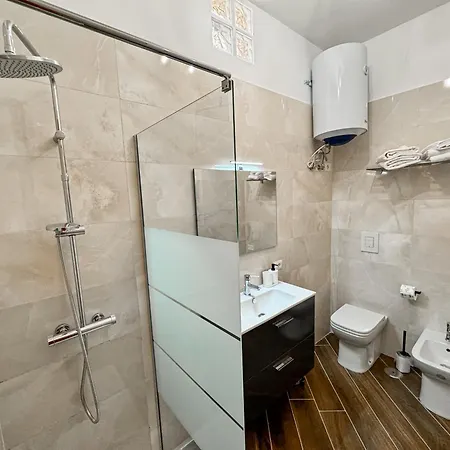 The Quarters Naples Apartments Esterno foto